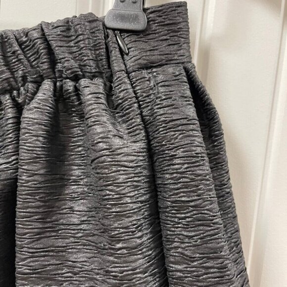 Vintage Crepe Textured Flouncy A-Line Mini Skirt Black – XS - Picture 5 of 8